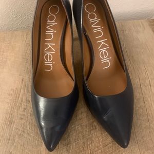 Calvin Klein Navy blue heeled size: 8